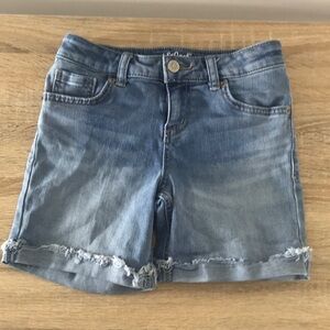 4/25 Sale Cat & Jack jean shorts girls size Medium (7-8)